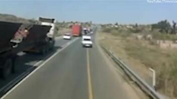 Τραγωδία στη Νότια Αφρική: Οδηγός φορτηγού σκότωσε 18 μαθητές κάνοντας προσπέραση - Δείτε βίντεο