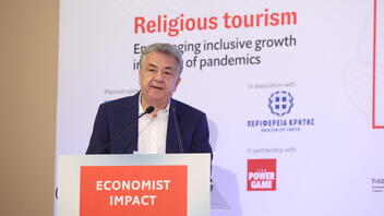 Στ. Αρναουτάκης στο συνέδριο του Economist: «Δίχτυ προστασίας για τα θρησκευτικά μνημεία της Κρήτης»