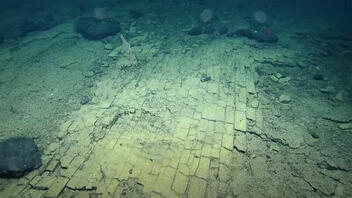 Ερευνητές βρίσκουν ένα "κίτρινο δρόμο από τούβλα" στο βυθό του Ειρηνικού ωκεανού