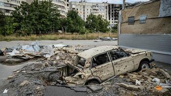 Παρά τις ρωσικές επιθέσεις η ζωή στο Χάρκοβο συνεχίζεται...