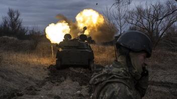 Ουκρανία: Σφυροκόπημα από το ρωσικό στρατό- Δέσμευση Ζελένσκι για απάντηση