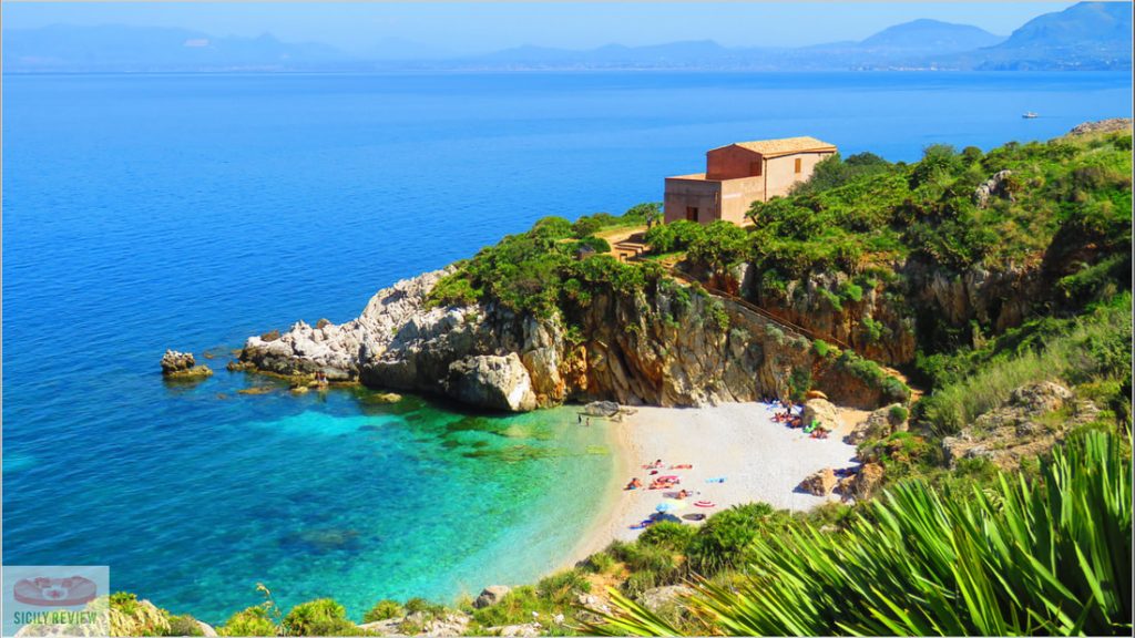 forbes παραλίες Ελλάδα Ευρώπη