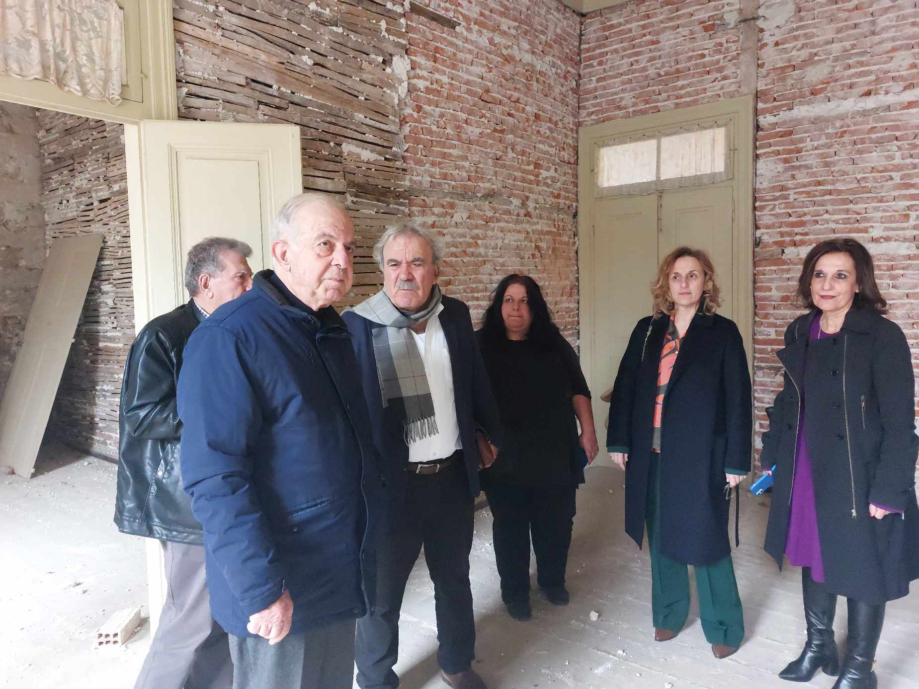 νεοκλασικό δήμαρχος 