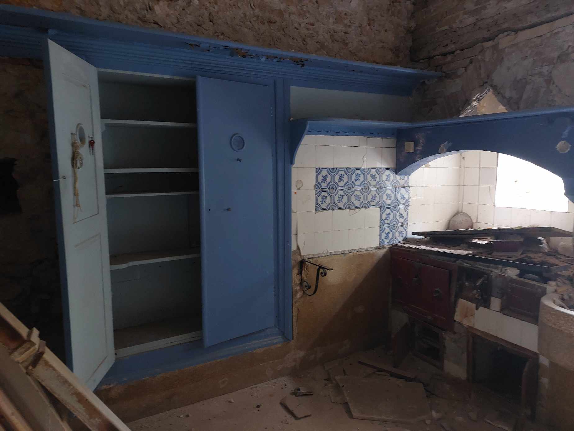 νεοκλασικό δήμαρχος 