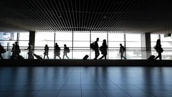 «Απογειώθηκε» η επιβατική κίνηση τον περασμένο μήνα στα αεροδρόμια της χώρας