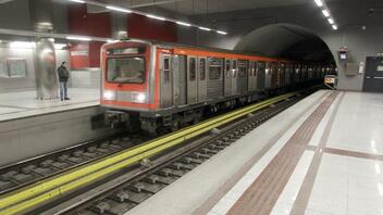 Συναγερμός στο Μοναστηράκι: Ψέκασε μέσα σε βαγόνι του Μετρό με σπρέι πιπεριού