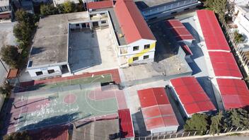 Σχολικά κτήρια στο Αρκαλοχώρι: από ερείπια να γίνουν σύγχρονα διδακτήρια!