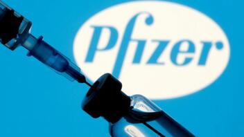 Τα CDC εξετάζουν το εμβόλιο της Pfizer 
