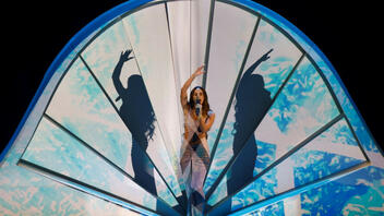 Eurovision: Φορούσε τελικά εσώρουχο η Ανδρομάχη; 