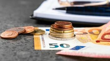 Φορολογικά έσοδα 5,1 δισ. ευρώ πάνω από το στόχο στο δεκάμηνο και 289 εκ. ευρώ τον Οκτώβριο 2022