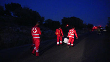 Ελληνικός Ερυθρός Σταυρός: Στην πρώτη γραμμή της μάχης με τις φλόγες στο Πανόραμα Βούλας