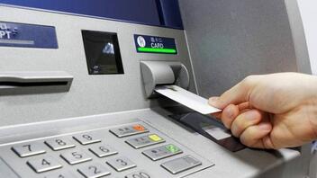 «Παγίδευσαν» ΑΤΜ τραπεζών και έκλεψαν στοιχεία εκατοντάδων καρτών