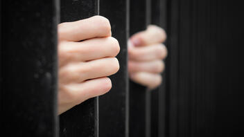 Προφυλακίστηκαν δυο μαθητές για την απόπειρα ομαδικού βιασμού 14χρονης μαθήτριας