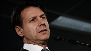 Χαστούκισε τον Ιταλό πρώην πρωθυπουργό