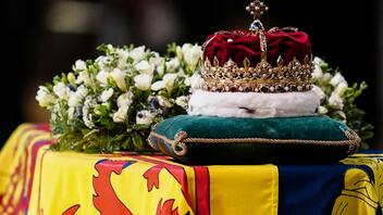 Βασίλισσα Ελισάβετ: Ξεκίνησε το λαϊκό προσκύνημα στον καθεδρικό ναό του Εδιμβούργου