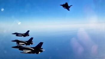 Παρ'ολίγον συντριβή για Τούρκο πιλότο σε αερομαχία με ελληνικά F-16