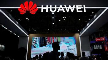 Οι ΗΠΑ απαγορεύουν την πώληση smartphone της Huawei και της ZTE