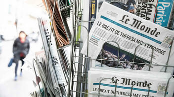 Το σκάνδαλο των υιοθετημένων από γαλλικές οικογένειες «κλεμμένων παίδων» συγκλονίζει 