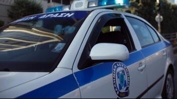 Kόρινθος: Άνδρας χτύπησε και τραυμάτισε αστυνομικό μέσα σε εκκλησία