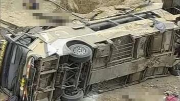 Περού: Τραγωδία με 25 νεκρούς από πτώση λεωφορείου σε γκρεμό