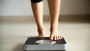 Απώλεια βάρους: Δύο τρόποι που θα σας βοηθήσουν να διατηρήσετε τα κιλά που χάσατε