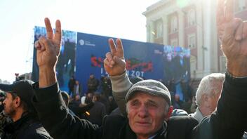 Αλβανία: Η χώρα με τους ταχύτερους ρυθμούς γήρανσης στην Ευρώπη