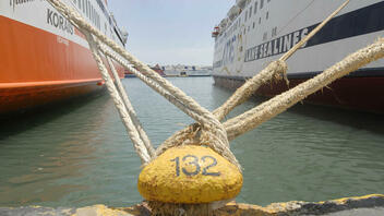 Δεμένα τα πλοία σήμερα και αύριο λόγω της 48ωρης πανελλαδικής απεργίας της ΠΝΟ