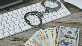 Phishing: Πώς δρούσε η σπείρα που έκλεψε 6.000.000 ευρώ από ανυποψίαστους πολίτες