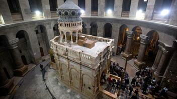 Γιατί ήταν μόλις 1.600, φέτος, οι πιστοί στον Πανάγιο Τάφο για την Αφή του Αγίου Φωτός;