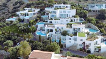Η Everty επενδύει στην Κρήτη εξαγοράζοντας το Elounda Gulf Villas