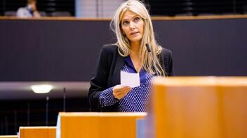 Εύα Καϊλή: Ελεύθερη να επανέλθει στα καθήκοντά της στο Ευρωκοινοβούλιο, λένε οι δικηγόροι της
