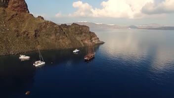 Η ομορφιά της ελληνικής θάλασσας στο νέο βίντεο της Στέλλας Μαστοράκη
