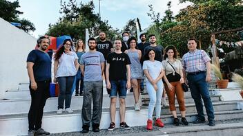 Παγκόσμια πρώτη για ελληνικό Πανεπιστήμιο στην ανίχνευση νέας υποψήφιας πηγής βαρυτικών κυμάτων