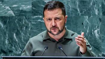 Ζελένσκι: Συνεχίζει τις πιέσεις για περισσότερη στρατιωτική βοήθεια