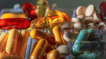Ελλείψεις φαρμάκων: «Πονοκέφαλος» ενόψει της αύξησης περιστατικών γρίπης και covid 