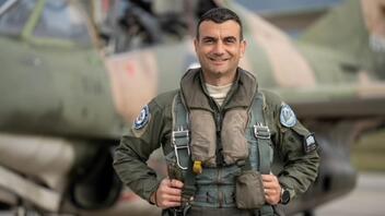 Θρήνος στην Πολεμική Αεροπορία για τον 40χρονο πιλότο – Μπροστά στα μάτια της οικογένειάς του η τραγωδία