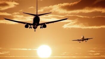 Αεροπορική "αφαίρεσε" πτήσεις για Ρόδο, Σαντορίνη και Κρήτη