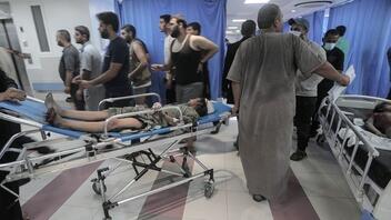 Ο ισραηλινός στρατός έχει περικυκλώσει το νοσοκομείο αλ Νάσερ