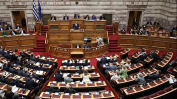 Βουλή: Στην ολομέλεια το νομοσχέδιο για την επέκταση του προγράμματος «Στέγαση και εργασία για τους αστέγους»