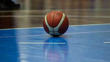 Σοκ: Αναζητείται γνωστός μπασκετμπολίστας του ελληνικού πρωταθλήματος για ενδοοικογενειακή βία