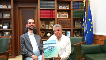 Ο υποψήφιος ευρωβουλευτής Στέλιος Κυμπουρόπουλος επισκέφθηκε σήμερα τον Περιφερειάρχη Κρήτης