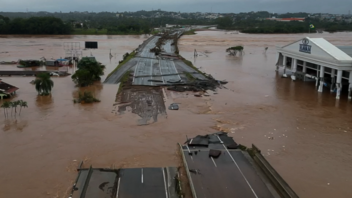 Βραζιλία: Τους 143 έφτασαν οι νεκροί από τις σφοδρές βροχοπτώσεις και τις πλημμύρες