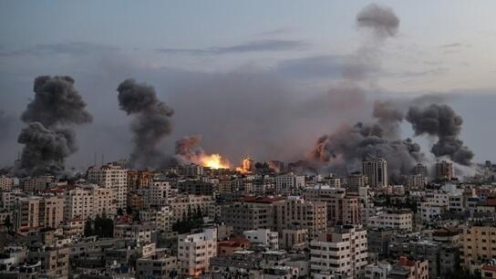  Σφοδροί βομβαρδισμοί στη Γάζα, «τελευταία ευκαιρία» στο Κάιρο 