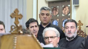 Η χειροτονία και οι ψαλμοί... ως τον Ουρανό!