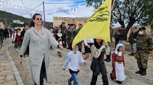 Γαύδος: Παρέλαση σε ένα νησί χωρίς σχολείο! Συγκινητική η πρωτοβουλία «Όπου Υπάρχουν Άγγελοι»- Βίντεο και φωτογραφίες