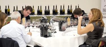 επιτροπή οίνου