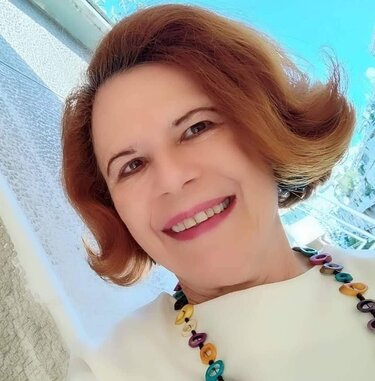 Νέλλη Βαρβεράκη, Συμβολαιογράφος