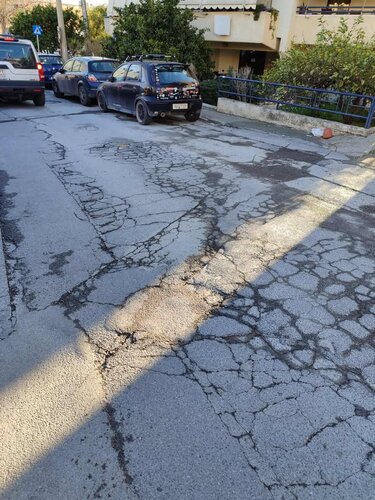 Οδός Στησιχόρου, Λακκούβες