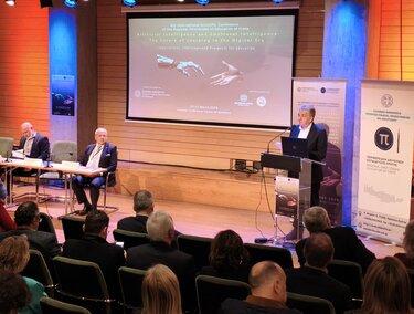 Περιφερειάρχης Κρήτης, Συνέδριο