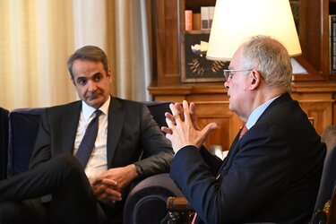 Μητσοτάκης, Τασούλας